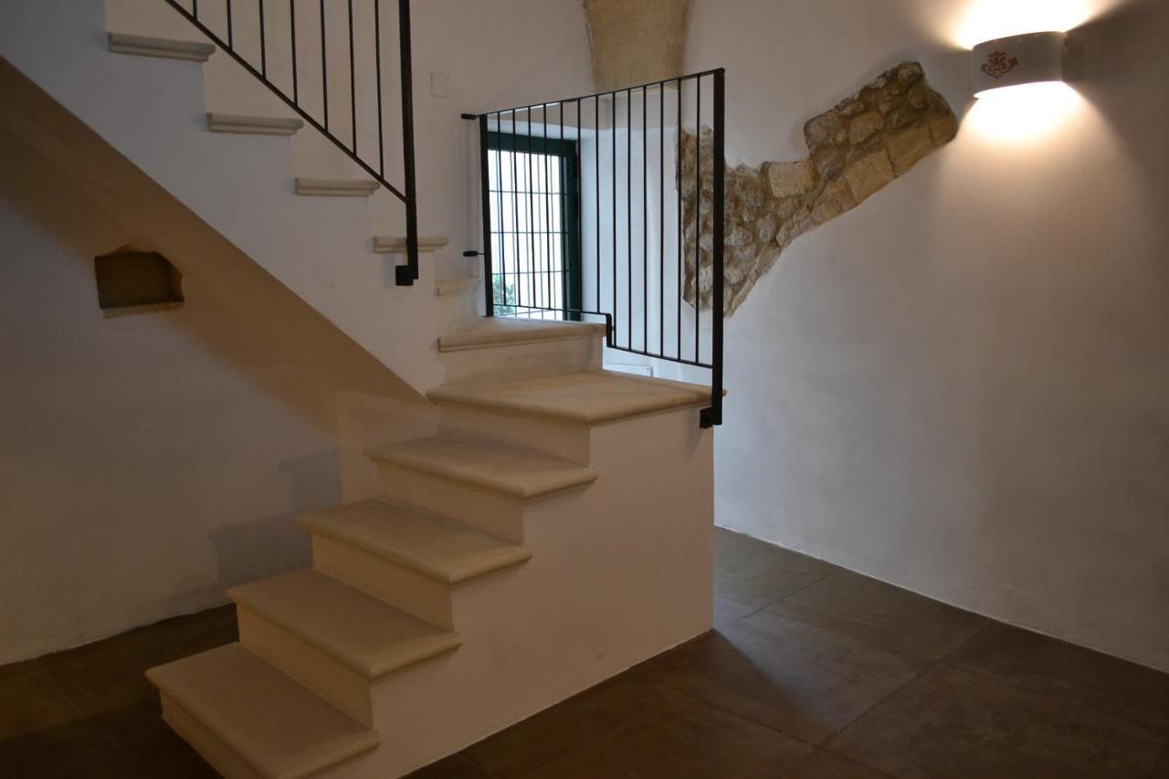 Upstairs - Lazy Terrace Villa Lecce Luaran gambar