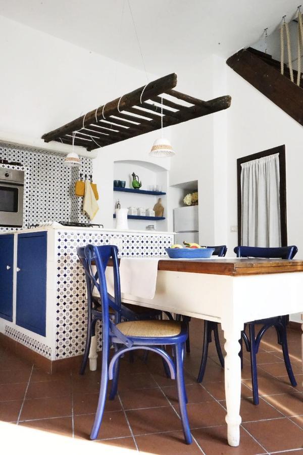 Upstairs - Lazy Terrace Villa Lecce Luaran gambar